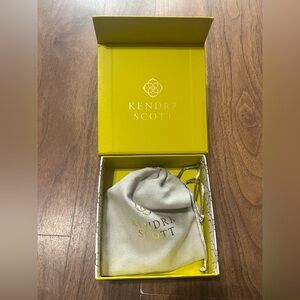 👝Empty Kendra Scott Box with empty Pouch 👝